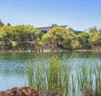 Wirraway Luxury Chalet - Food Delivery Shop