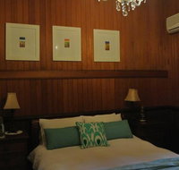 Wiss House Bed  Breakfast - Food Delivery Shop