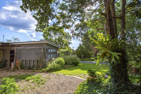 Wisteria Cottage - Food Delivery Shop 2