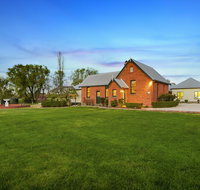 Woodend Old School House - Food Delivery Shop