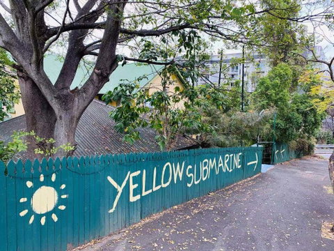 Yellow Submarine Backpackers - Food Delivery Shop 0