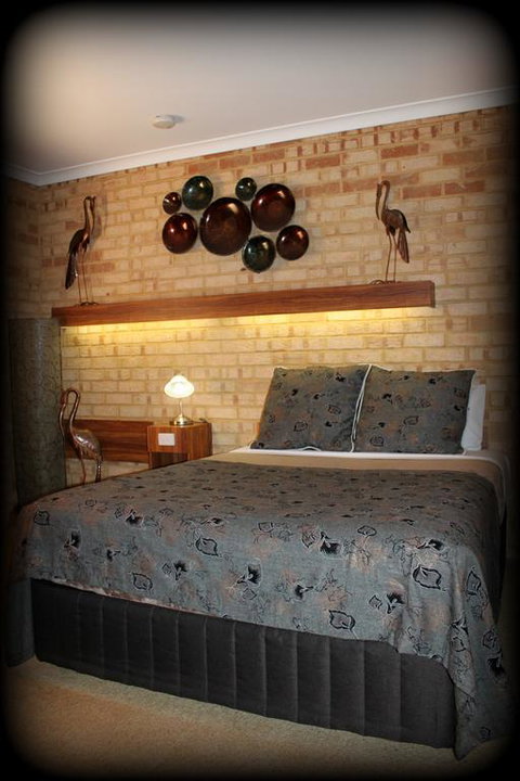 York's Boutique Motel - Food Delivery Shop 3