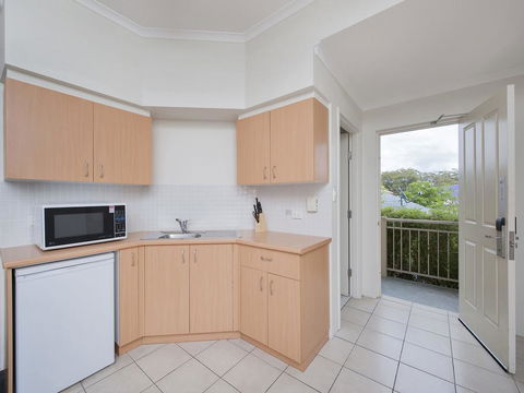 Zenith Studio, Unit 4/10 Messines Street - Food Delivery Shop 1