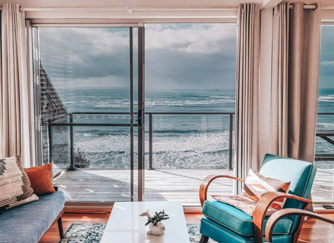 BAY PROPERTIES . Pacific Lodge - Food Delivery Shop 2