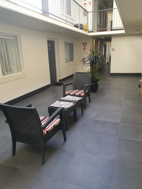 Southport Motel & Apartments - Food Delivery Shop 7