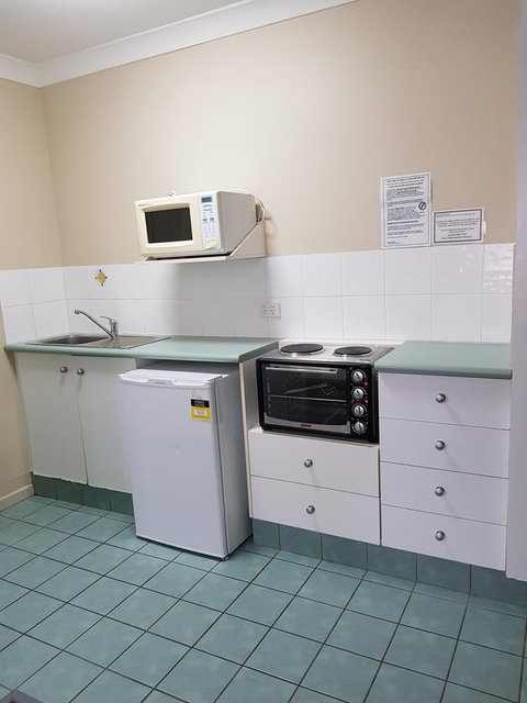 Southport Motel & Apartments - Food Delivery Shop 15