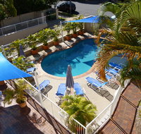 Le Lavandou Holiday Apartments - Food Delivery Shop