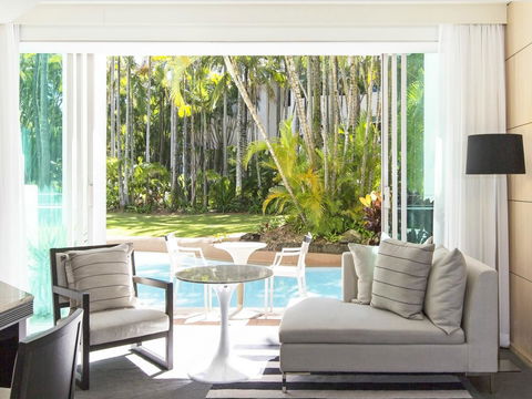 Sheraton Grand Mirage Resort Gold Coast - Food Delivery Shop 15