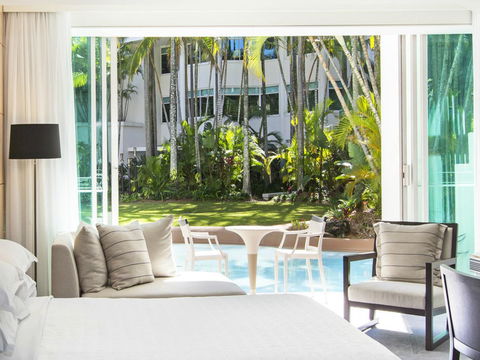 Sheraton Grand Mirage Resort Gold Coast - Food Delivery Shop 14