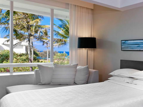Sheraton Grand Mirage Resort Gold Coast - Food Delivery Shop 9