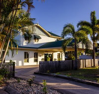 Shamrock Gardens Motel - Food Delivery Shop