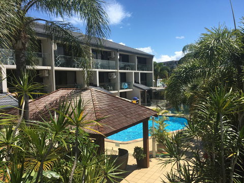 Burleigh Palms Holiday Apartments - Food Delivery Shop 0