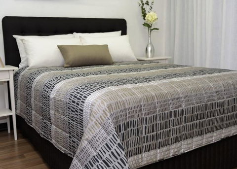 Burleigh Palms Holiday Apartments - Food Delivery Shop 1