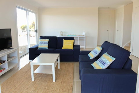 Bayview House - Food Delivery Shop 5