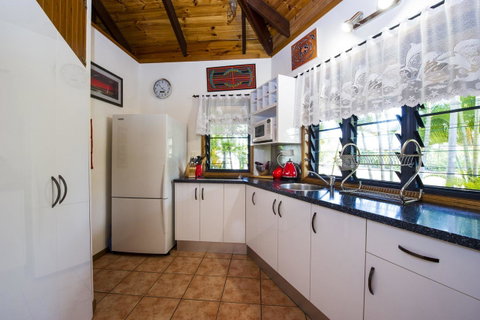 Magnetic Cottage - Food Delivery Shop 8