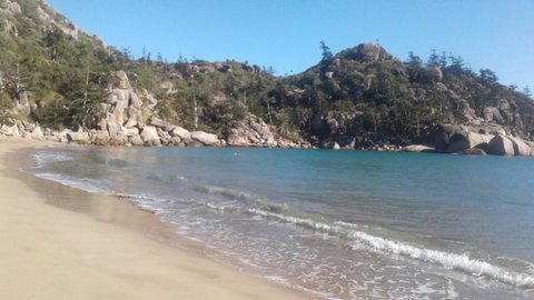 Magnetic Island Holiday House - Food Delivery Shop 14