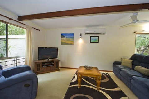 Magnetic Island Holiday House - Food Delivery Shop 3