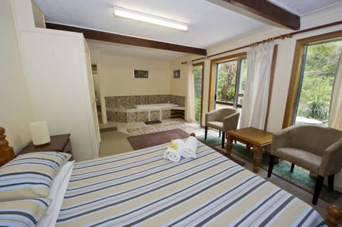 Magnetic Island Holiday House - Food Delivery Shop 9