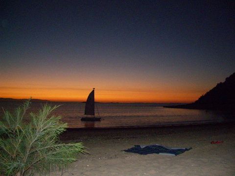 Magnetic Island Bed And Breakfast - Food Delivery Shop 18