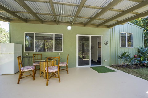 Magnetic Island Bed And Breakfast - Food Delivery Shop 31
