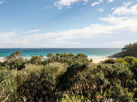 Claytons 1 By Discover Stradbroke - Food Delivery Shop 26