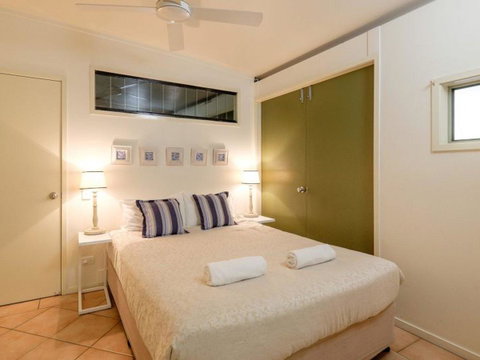 Claytons 1 By Discover Stradbroke - Food Delivery Shop 11