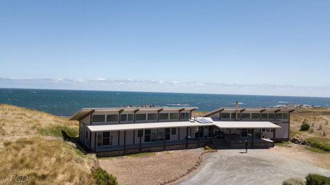 Turnstone Beach House - Food Delivery Shop 8