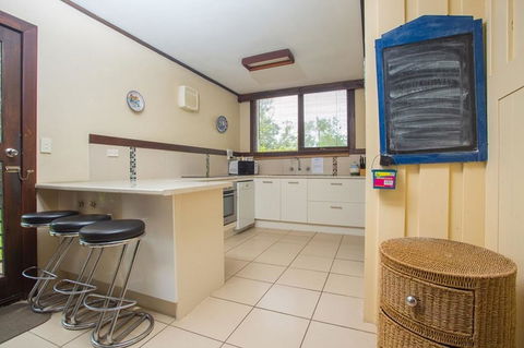 'Banksia 7' Marine Parade - Food Delivery Shop 1