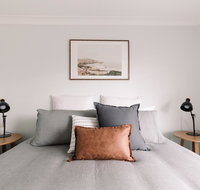'Comfy  Cosy' - Close to Hospital Cadia and Early Riser Caf - Food Delivery Shop