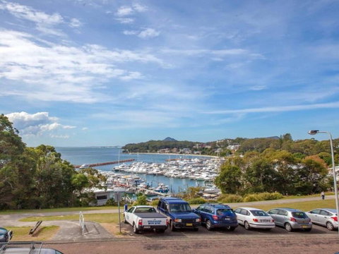 1 'Laman Lodge', 15 Laman Street - Stunning Air Conditioned Unit With Water Views And WIFI - Food Delivery Shop 2