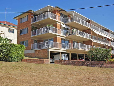 1 'Teramby Court' 104 Magnus Street - In Nelson Bay CBD - Food Delivery Shop 2
