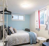 1 Double Quaint Grannyflat Private Room near public transport - SHAREHOUSE - Food Delivery Shop