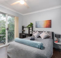 1 Private Double Room in Berala near Station close to Olympic Park - SHAREHOUSE - Food Delivery Shop