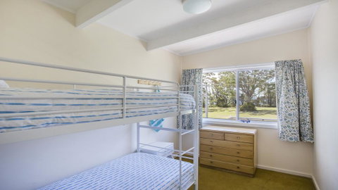 103 Bannister Head Rd - Beaming Bannister Retreat - Food Delivery Shop 3