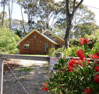 11 Barkala St. Dalmeny - Food Delivery Shop