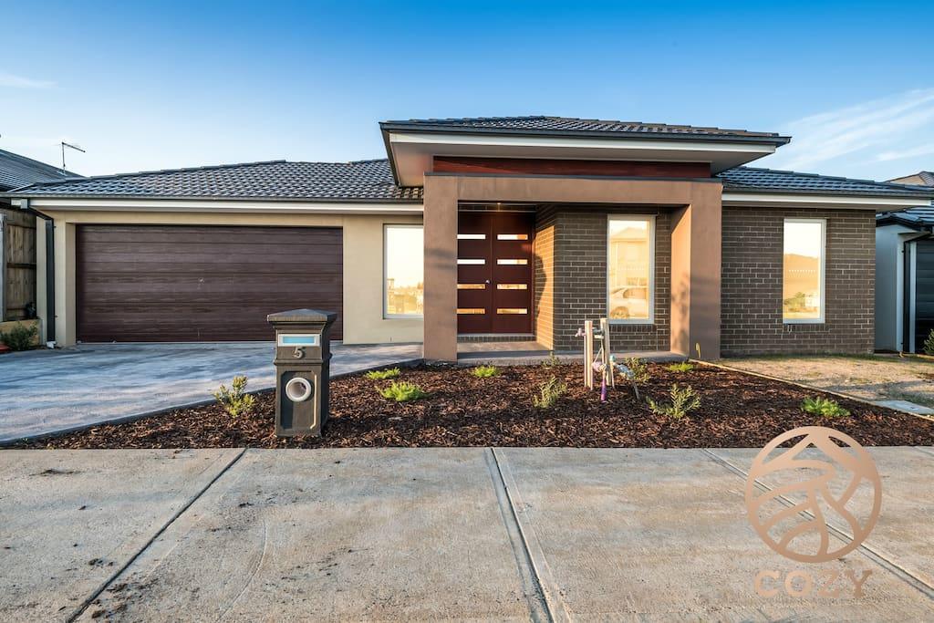 Exford VIC Food Delivery Shop