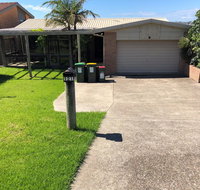 121 Montague Avenue Kianga - Food Delivery Shop