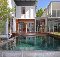 13 Ann Street Coolum Beach Pet Friendly Linen Included - Food Delivery Shop