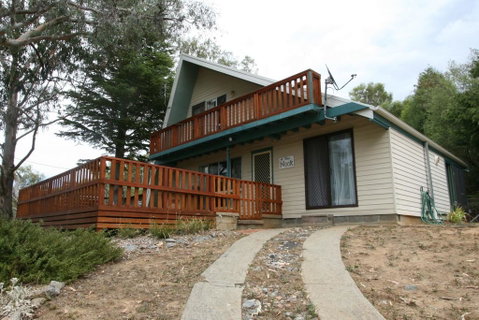 14 Cobbon Crescent Jindabyne - Food Delivery Shop 3