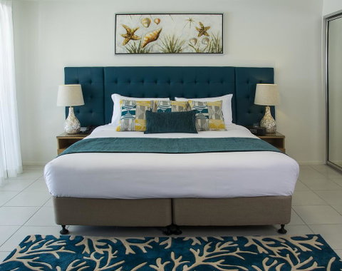 1770 Lagoons Central Apartment Resort - Food Delivery Shop 2