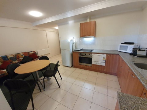 18 Lakeview Plaza - Food Delivery Shop 2