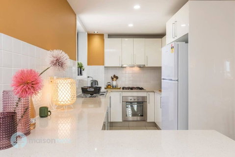 2 Bedroom 2 Bathroom Apt With Balcony And Parking - Food Delivery Shop 1