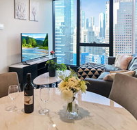 2 Bedroom Luxury on Southbank Boulevard - Food Delivery Shop