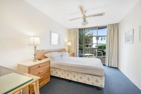 2 Bedroom Private Unit - Alexandria Apartments - Food Delivery Shop 1