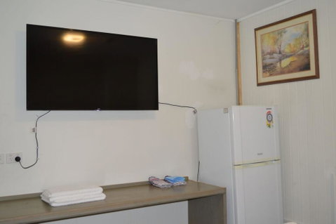2 Lakeview Plaza - Food Delivery Shop 1