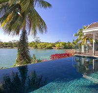 22 Noosa Parade - Food Delivery Shop
