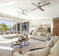 24 Mossman Court - Food Delivery Shop