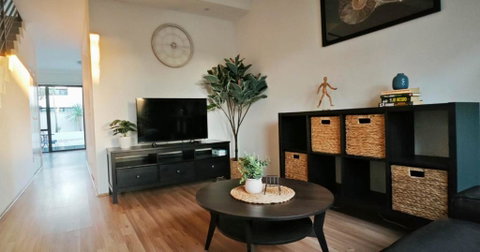 Brand New Furniture And Appliances In Quiet Street - Food Delivery Shop 1