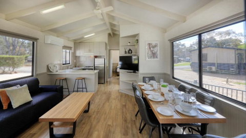 Deniliquin Riverside Caravan Park - Food Delivery Shop 4