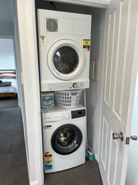 Derby Digs Cabin - Food Delivery Shop 2